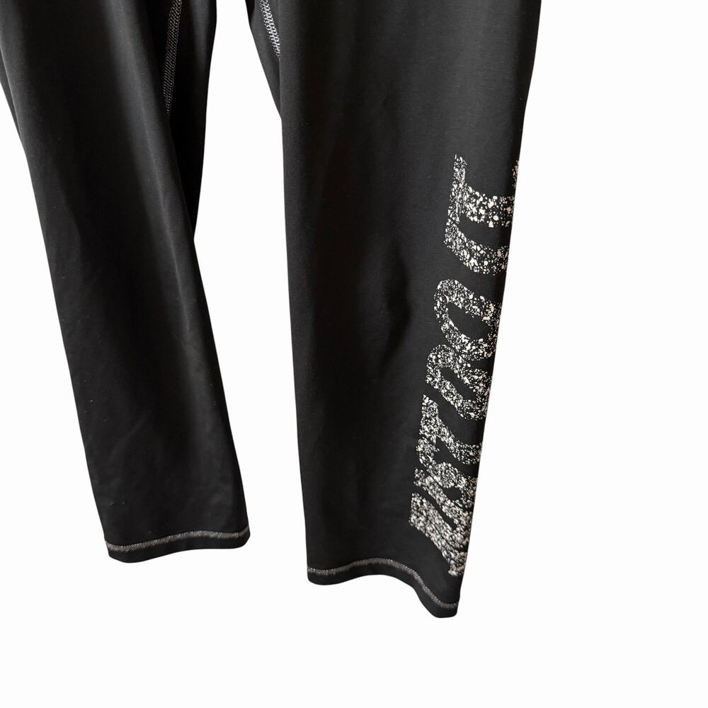 Nike Pro Womens Medium Swoosh Selfie Capri Tights Black Activewear Cropped Leg - Picture 7 of 9